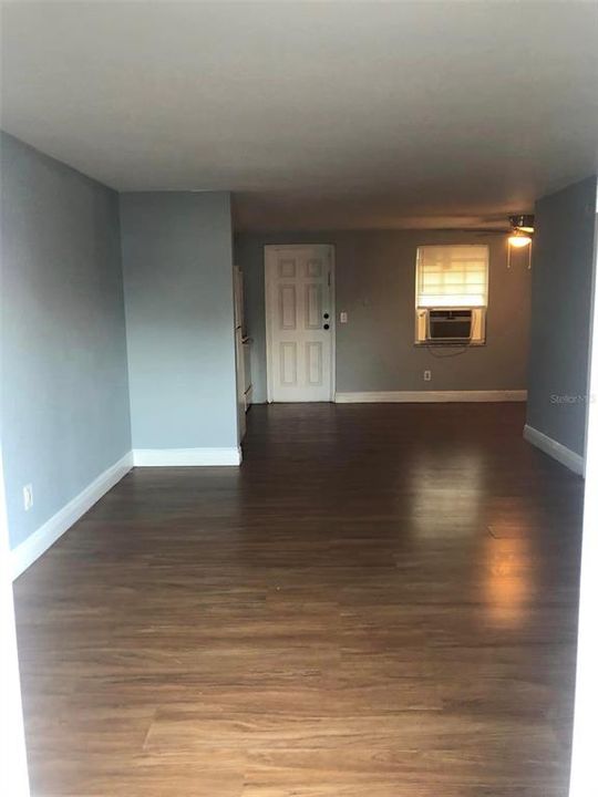 На продажу: $289,900 (2 спален, 0 ванн, 1144 Квадратных фут)