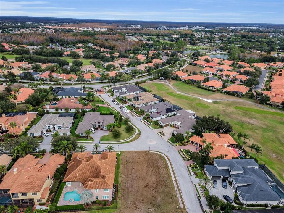 На продажу: $149,900 (0.27 acres)