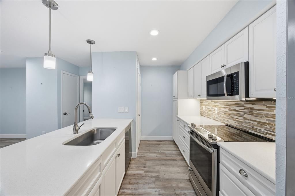 En Venta: $197,000 (3 camas, 2 baños, 1274 Pies cuadrados)