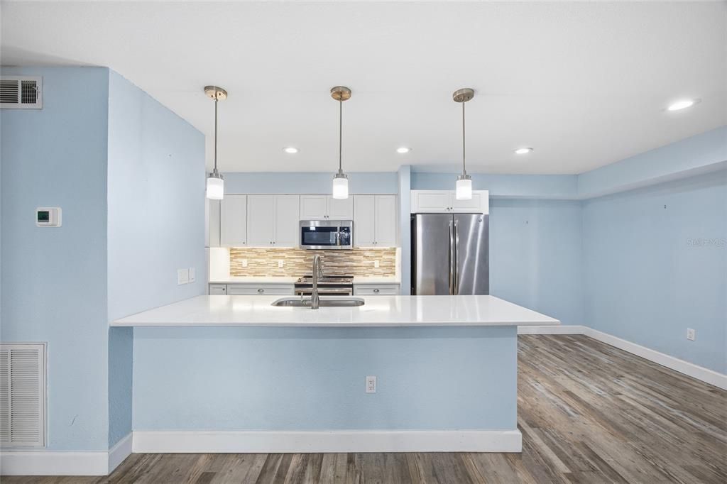 En Venta: $197,000 (3 camas, 2 baños, 1274 Pies cuadrados)