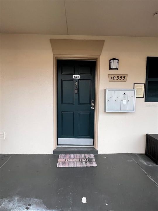 For Sale: $205,000 (1 beds, 1 baths, 864 Square Feet)