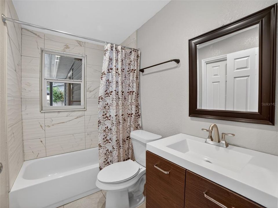 En Venta: $344,900 (3 camas, 1 baños, 1275 Pies cuadrados)