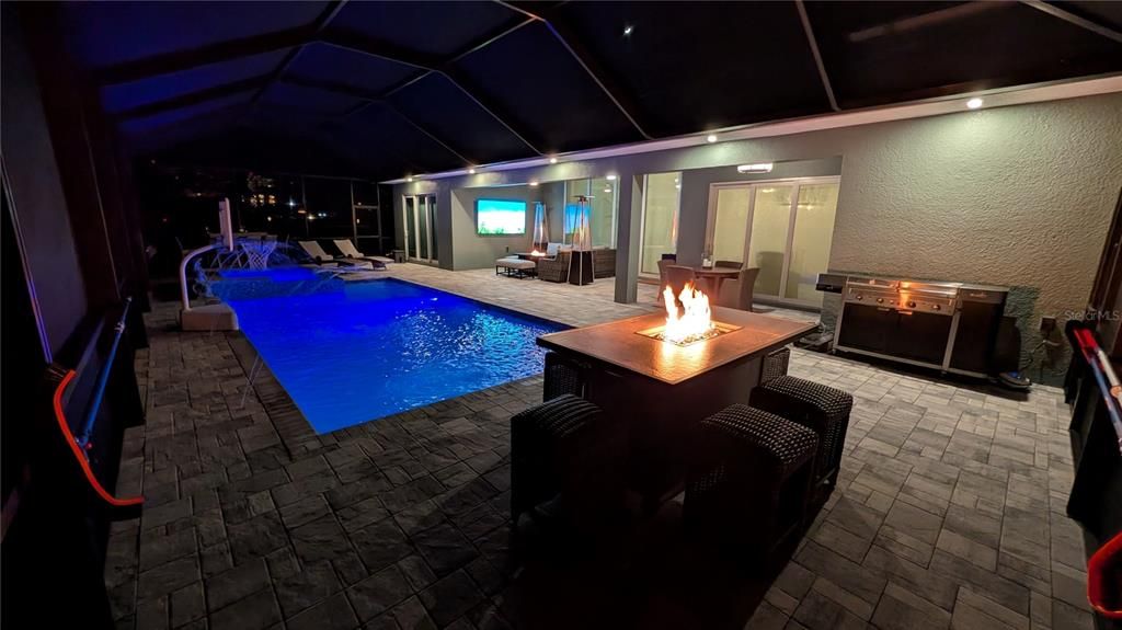 На продажу: $1,379,000 (3 спален, 3 ванн, 2227 Квадратных фут)