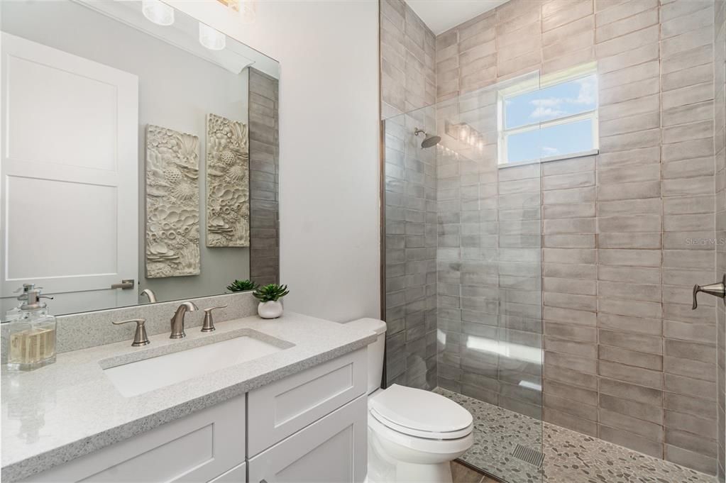 На продажу: $1,379,000 (3 спален, 3 ванн, 2227 Квадратных фут)