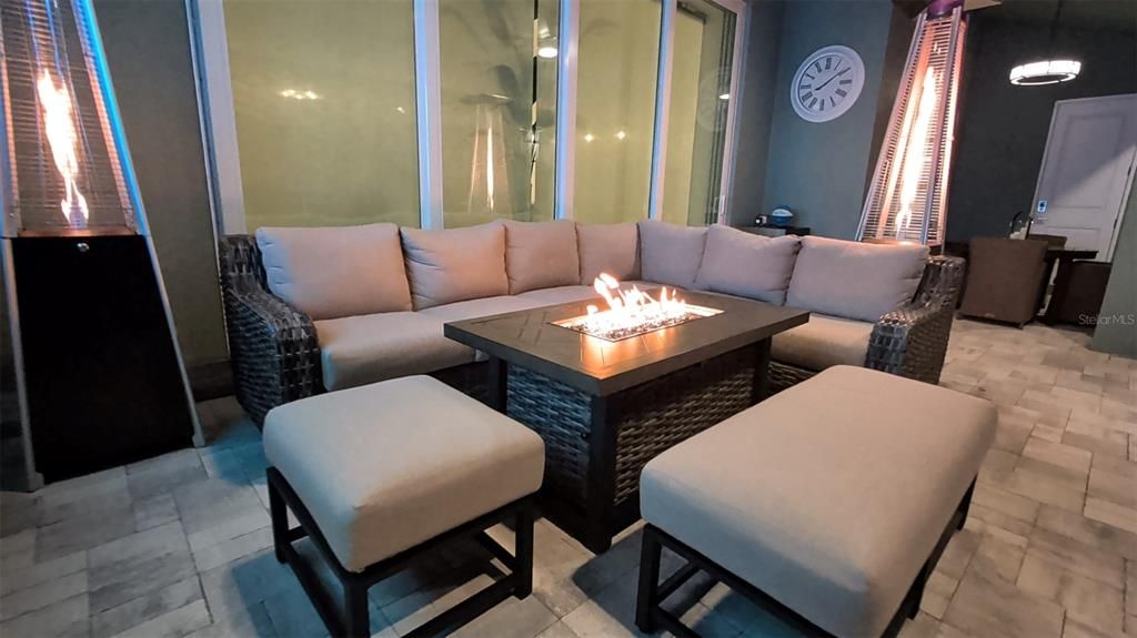 На продажу: $1,379,000 (3 спален, 3 ванн, 2227 Квадратных фут)