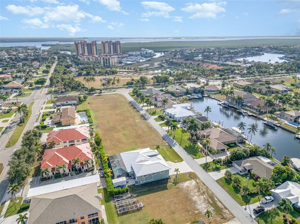 На продажу: $1,379,000 (3 спален, 3 ванн, 2227 Квадратных фут)