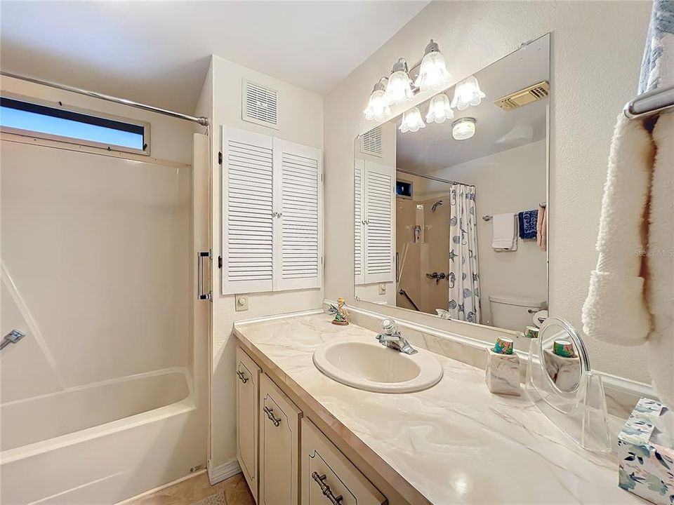 En Venta: $169,900 (2 camas, 2 baños, 1448 Pies cuadrados)