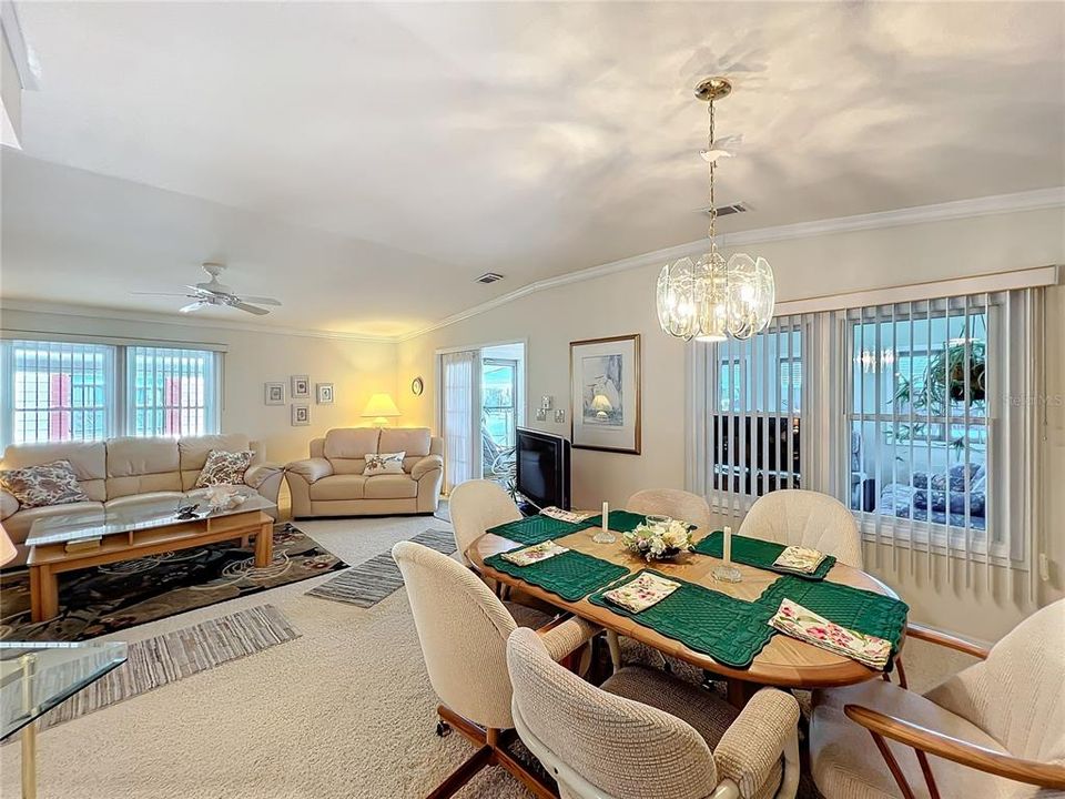 En Venta: $169,900 (2 camas, 2 baños, 1448 Pies cuadrados)