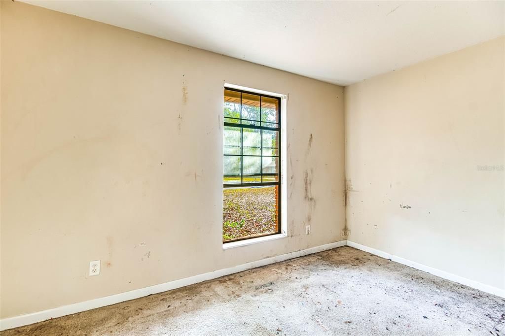 For Sale: $175,000 (3 beds, 2 baths, 1468 Square Feet)