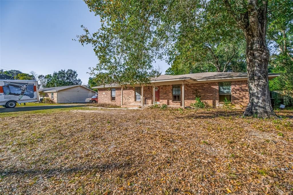 For Sale: $175,000 (3 beds, 2 baths, 1468 Square Feet)