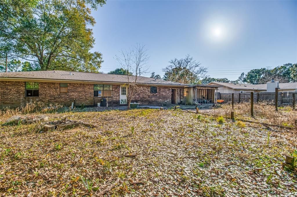 For Sale: $175,000 (3 beds, 2 baths, 1468 Square Feet)