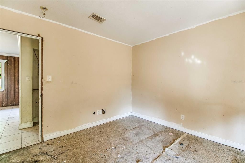 For Sale: $175,000 (3 beds, 2 baths, 1468 Square Feet)