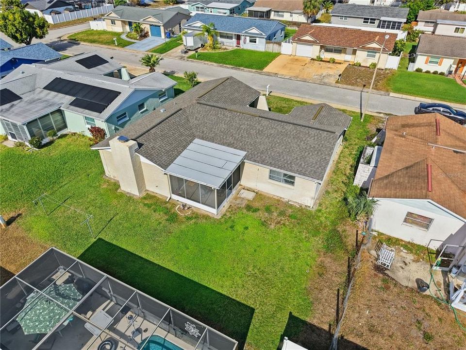 待售: $249,900 (2 贝兹, 2 浴室, 1396 平方英尺)