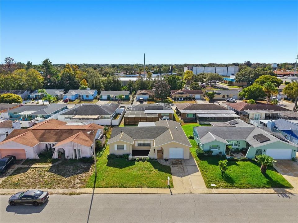 待售: $249,900 (2 贝兹, 2 浴室, 1396 平方英尺)