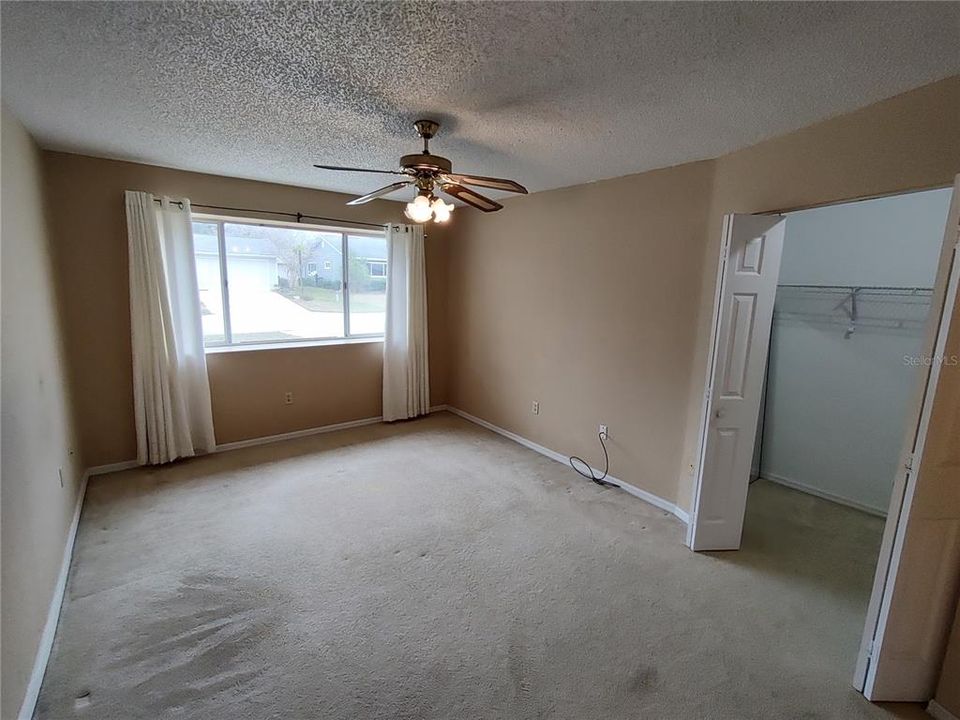 待售: $219,900 (2 贝兹, 2 浴室, 1424 平方英尺)