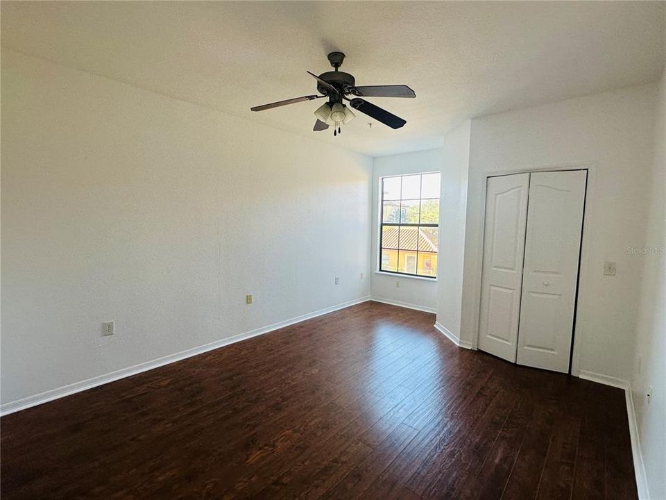 For Rent: $1,950 (3 beds, 2 baths, 1285 Square Feet)