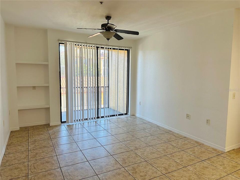 For Rent: $1,950 (3 beds, 2 baths, 1285 Square Feet)