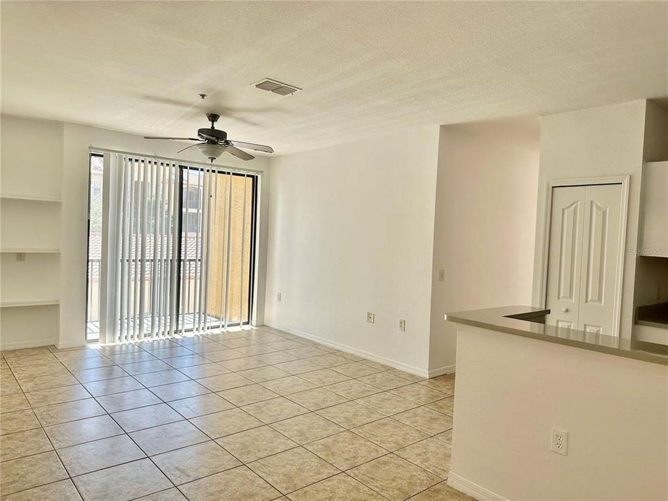 For Rent: $1,950 (3 beds, 2 baths, 1285 Square Feet)