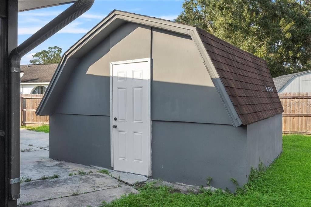 For Rent: $1,999 (3 beds, 2 baths, 2078 Square Feet)