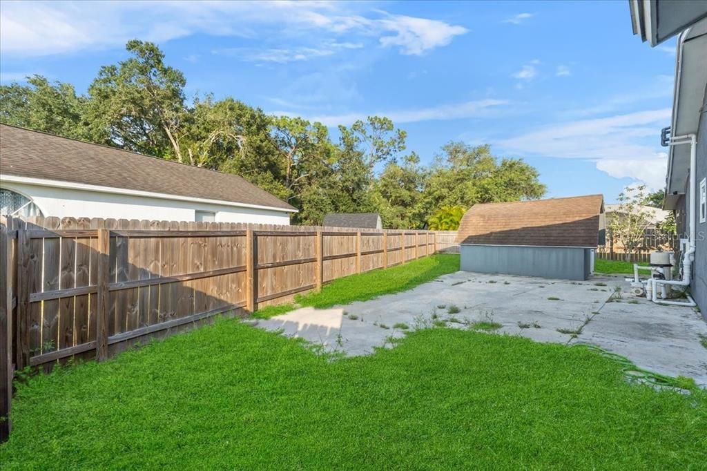 For Rent: $1,999 (3 beds, 2 baths, 2078 Square Feet)