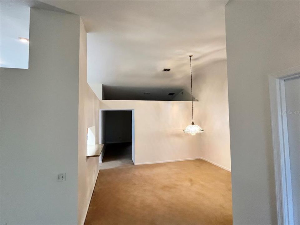 На продажу: $385,000 (3 спален, 2 ванн, 1646 Квадратных фут)