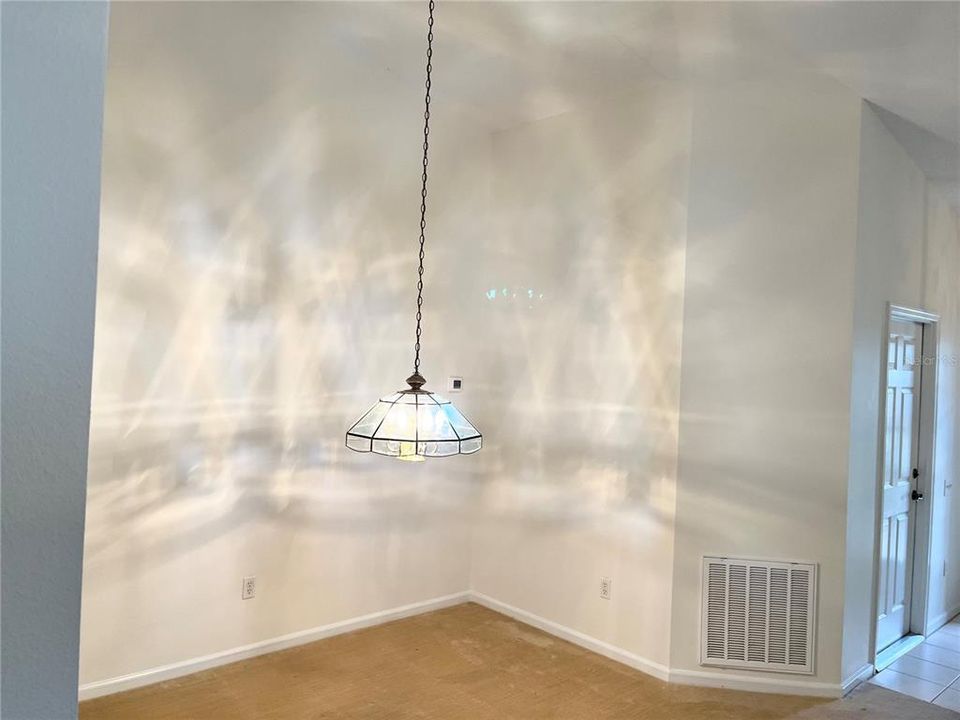 На продажу: $385,000 (3 спален, 2 ванн, 1646 Квадратных фут)