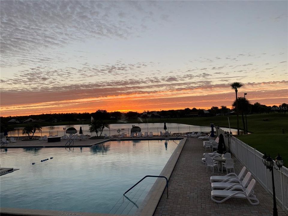 На продажу: $385,000 (3 спален, 2 ванн, 1646 Квадратных фут)