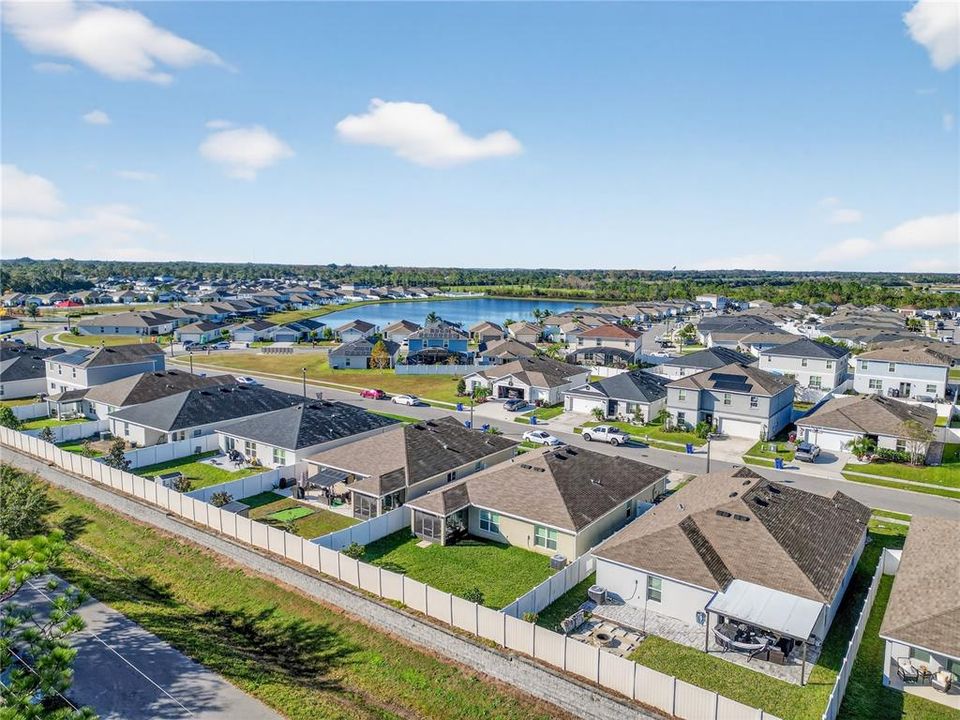 For Sale: $399,000 (4 beds, 2 baths, 1696 Square Feet)