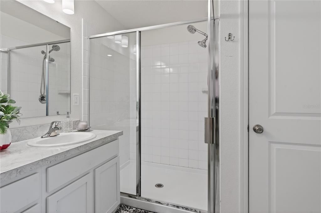 For Sale: $399,000 (4 beds, 2 baths, 1696 Square Feet)