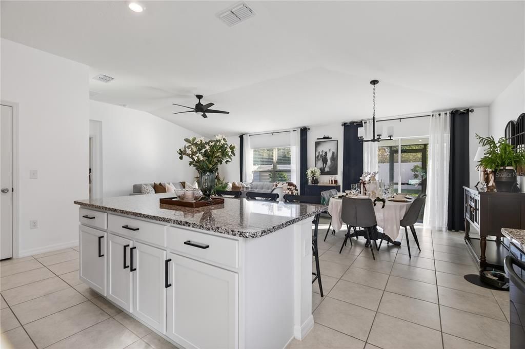 For Sale: $399,000 (4 beds, 2 baths, 1696 Square Feet)