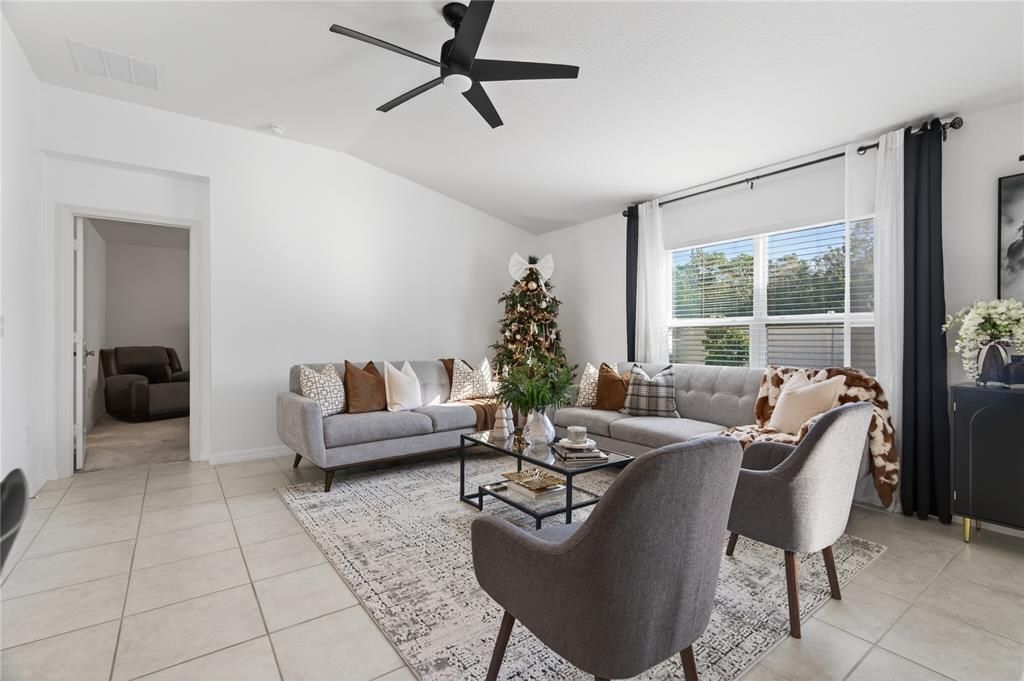 For Sale: $399,000 (4 beds, 2 baths, 1696 Square Feet)