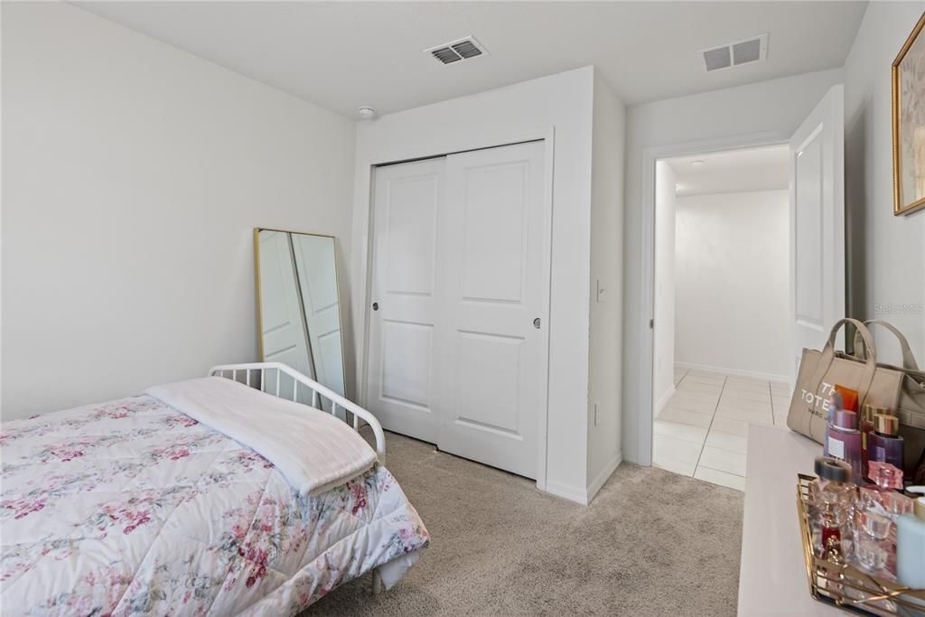 For Sale: $399,000 (4 beds, 2 baths, 1696 Square Feet)