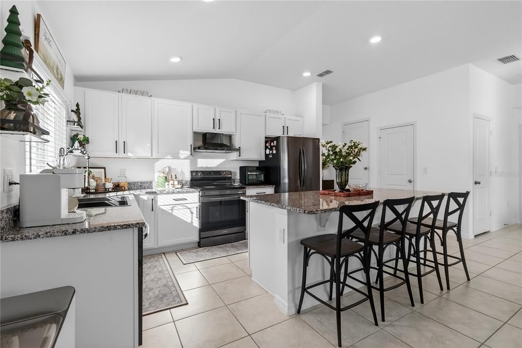 For Sale: $399,000 (4 beds, 2 baths, 1696 Square Feet)