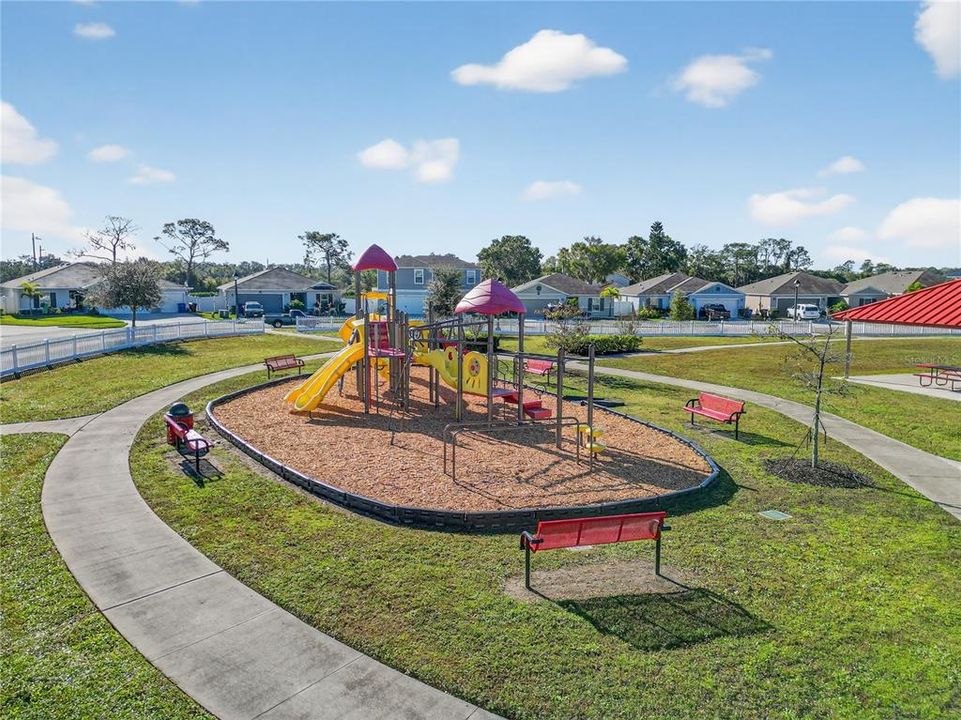 For Sale: $399,000 (4 beds, 2 baths, 1696 Square Feet)