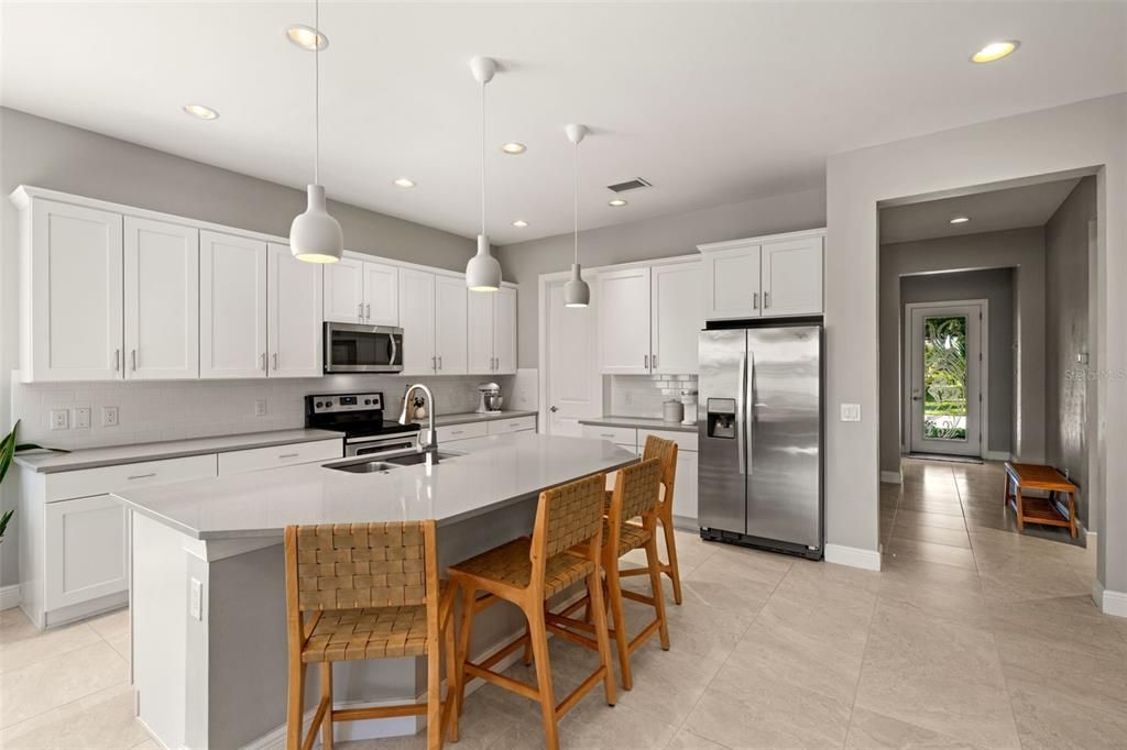 待售: $467,000 (4 贝兹, 2 浴室, 2223 平方英尺)