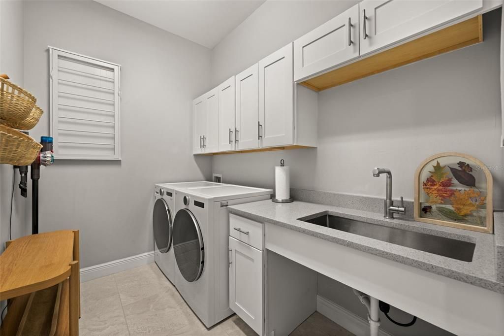 待售: $467,000 (4 贝兹, 2 浴室, 2223 平方英尺)