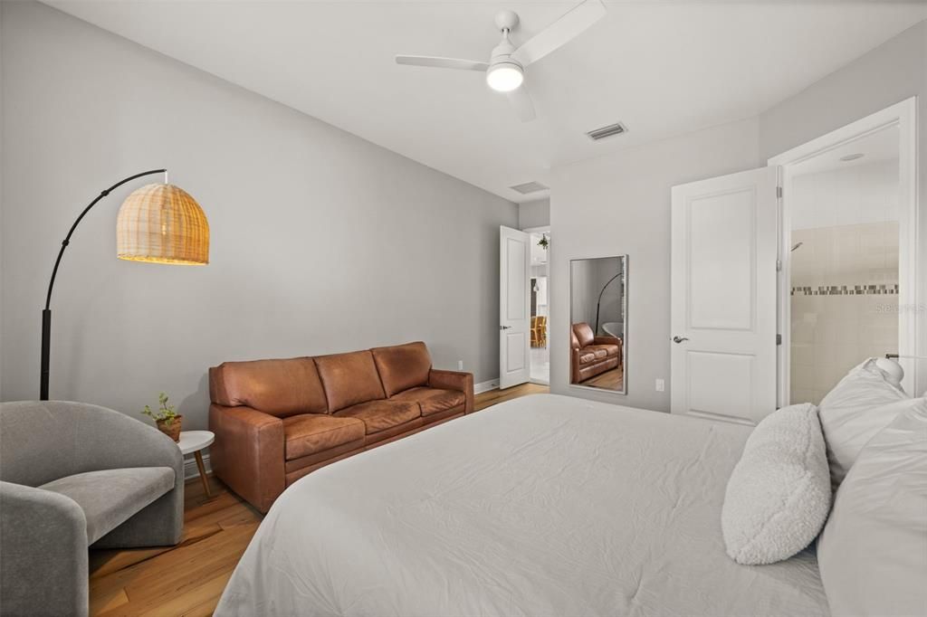 待售: $467,000 (4 贝兹, 2 浴室, 2223 平方英尺)