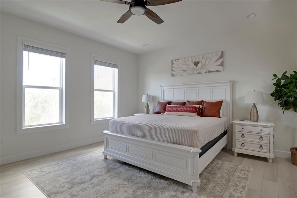 For Rent: $4,500 (3 beds, 3 baths, 2424 Square Feet)