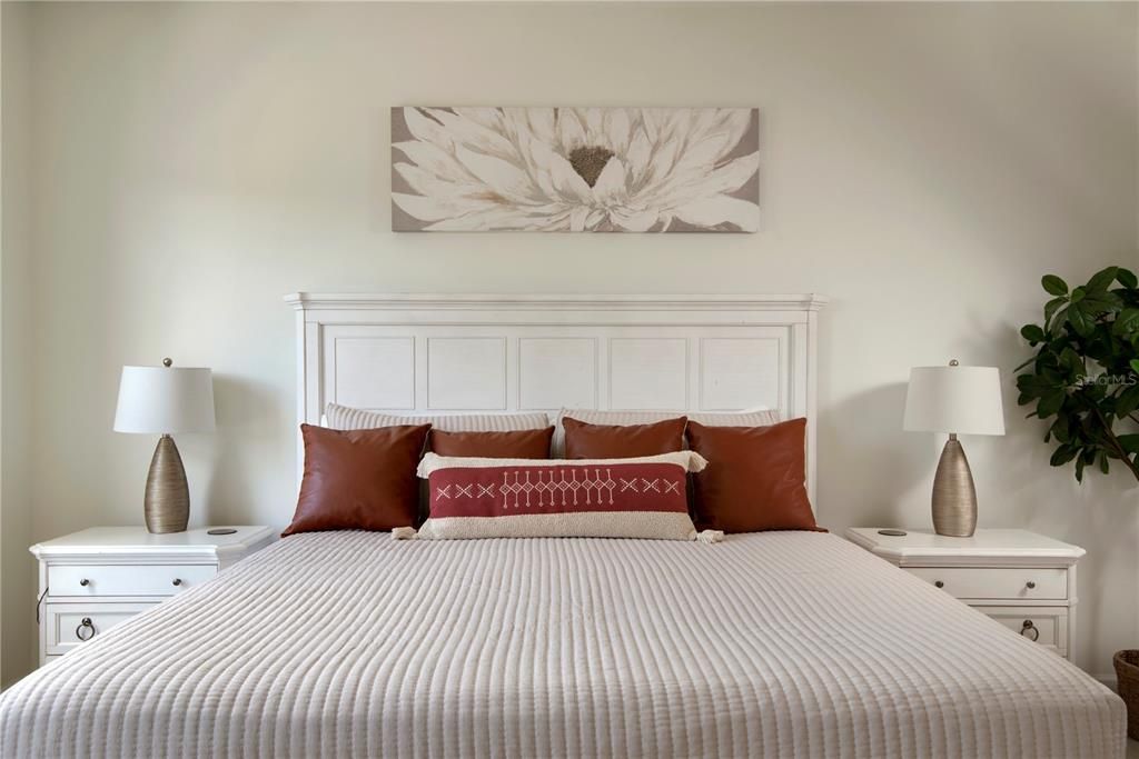 For Rent: $4,500 (3 beds, 3 baths, 2424 Square Feet)