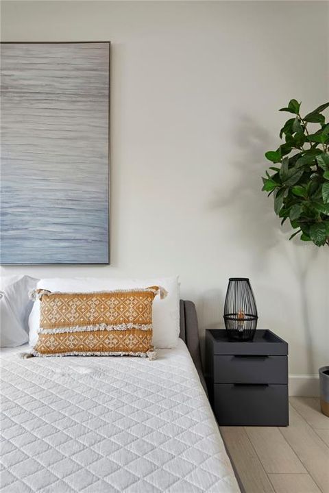 For Rent: $4,500 (3 beds, 3 baths, 2424 Square Feet)