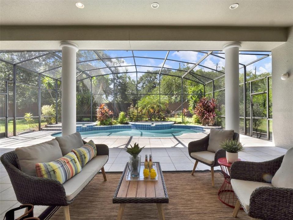 出租: $8,995 (4 贝兹, 3 浴室, 3751 平方英尺)