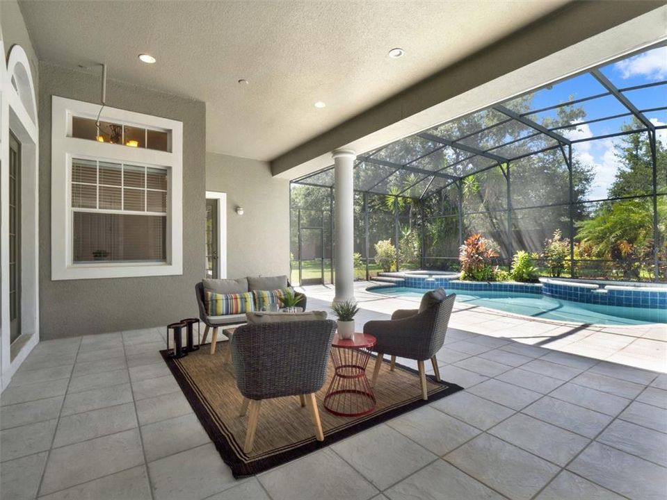 出租: $8,995 (4 贝兹, 3 浴室, 3751 平方英尺)