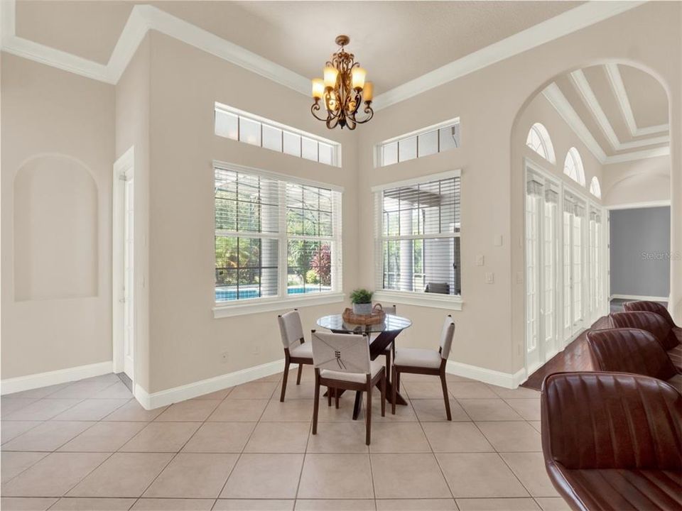 出租: $8,995 (4 贝兹, 3 浴室, 3751 平方英尺)