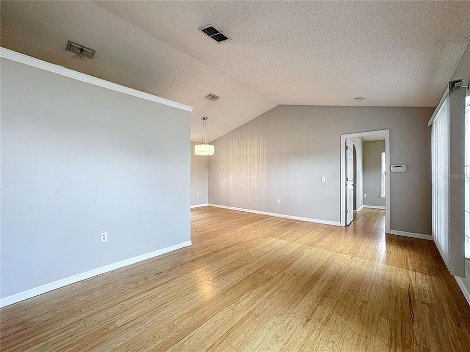 На продажу: $390,000 (3 спален, 2 ванн, 1738 Квадратных фут)