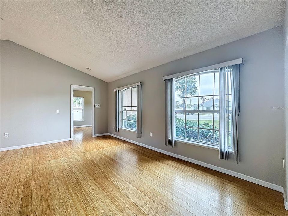 На продажу: $390,000 (3 спален, 2 ванн, 1738 Квадратных фут)