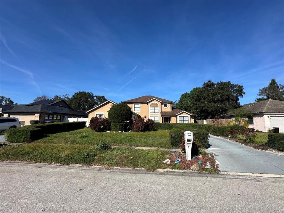 En Renta: $3,800 (5 camas, 2 baños, 2748 Pies cuadrados)