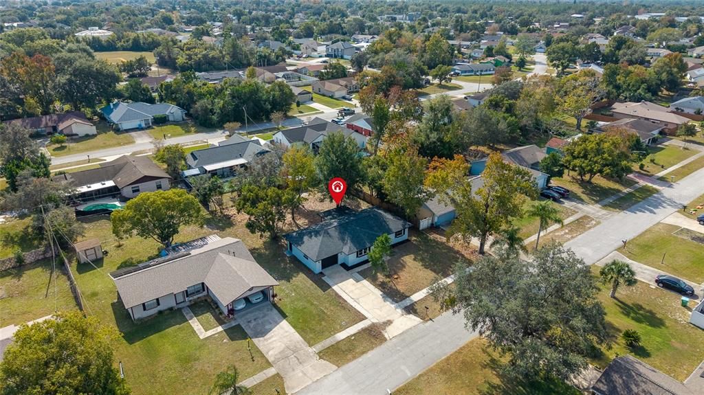 En Venta: $285,000 (3 camas, 2 baños, 1221 Pies cuadrados)