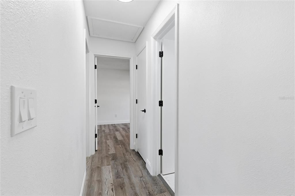 En Venta: $285,000 (3 camas, 2 baños, 1221 Pies cuadrados)