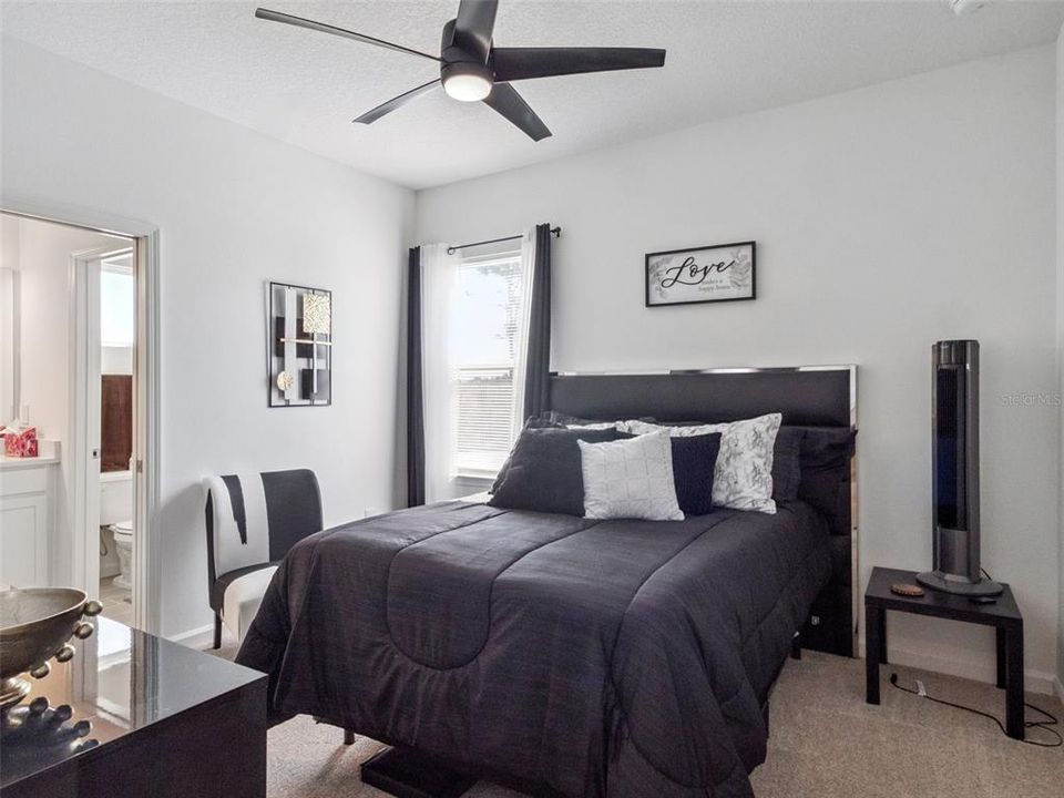 待售: $627,000 (4 贝兹, 3 浴室, 3020 平方英尺)