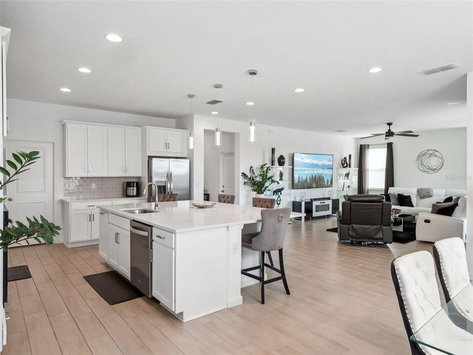 待售: $627,000 (4 贝兹, 3 浴室, 3020 平方英尺)